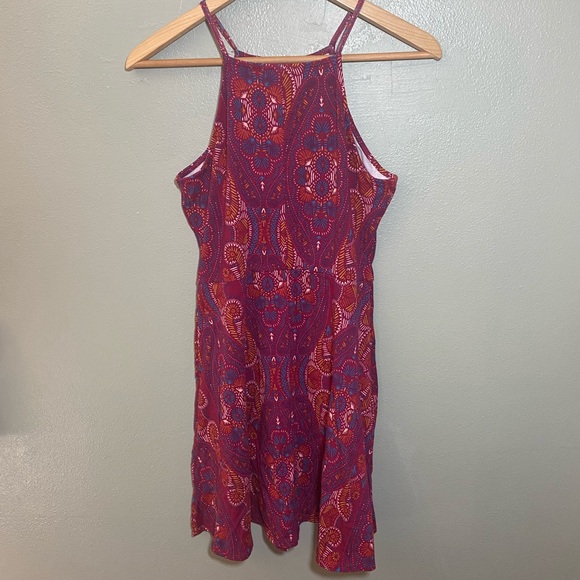 High Neckline Summer Dress - Picture 3 of 3